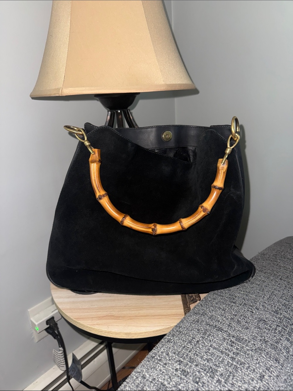 Authentic vintage Gucci bamboo handle black suede hobo bag Tom Ford era Italy 🇮🇹